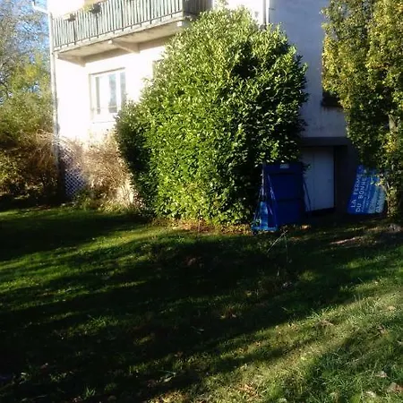 Au Gre Des Sentiers Chez Marie Et Pierre Bed & Breakfast 3*